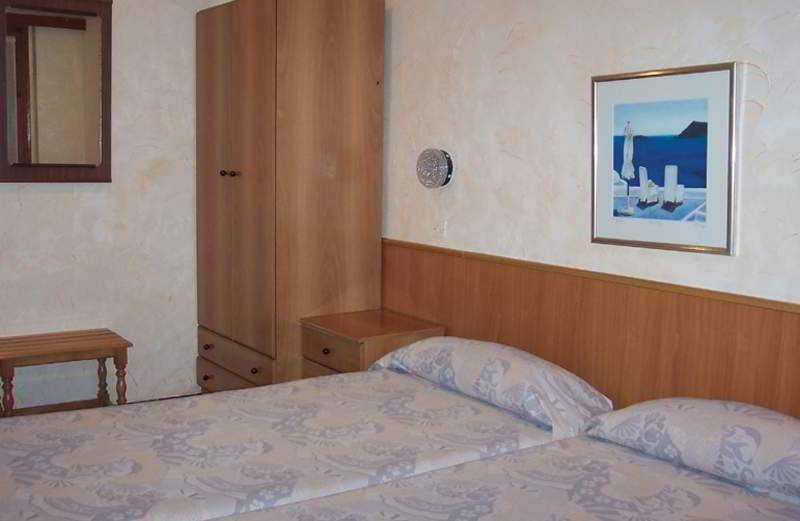 Hostal Regina Blanes Eksteriør bilde